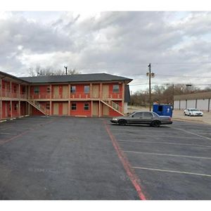 Exclusivo Inn By Oyo Grand Prairie, Tx